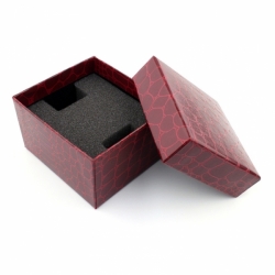 Ozdobná krabička s výplní - červená